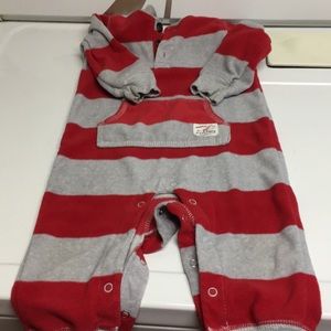 Carters fleece jumper 🔲2 for $10🔳